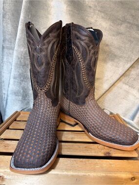 Rock’em Brown Western Cowboy Boots Square Toe W/Woven Leather. Size 11EE (Wide)